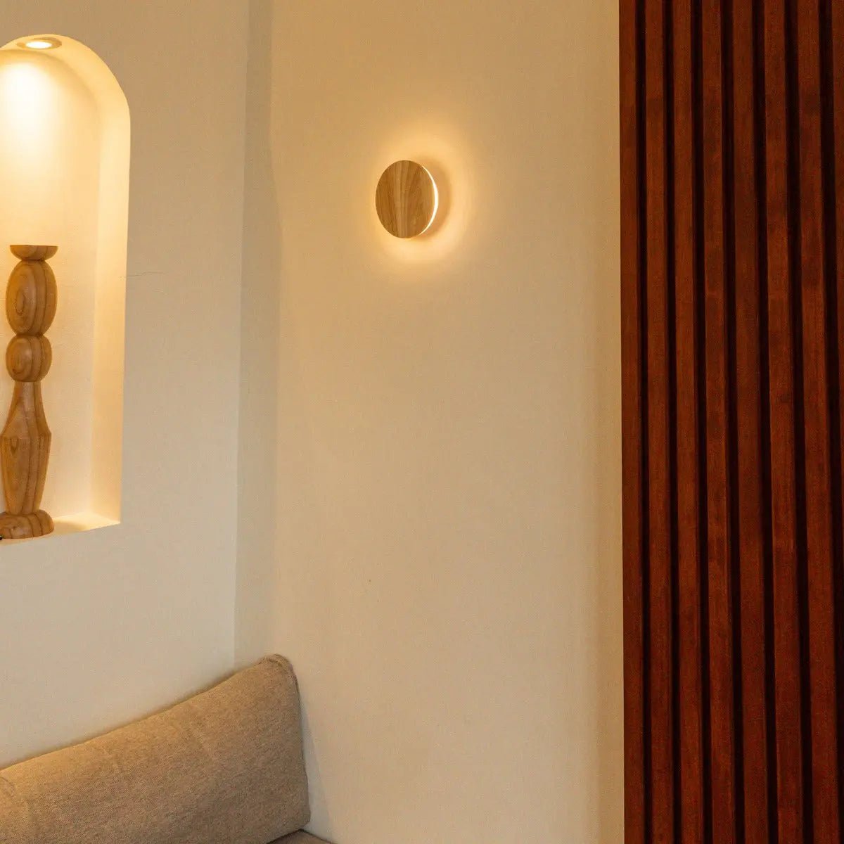 Lou Light Brown Cordless Wall Light – Rechargeable & Dimmable Touch Control – 2700K Warm Light - Tavellio
