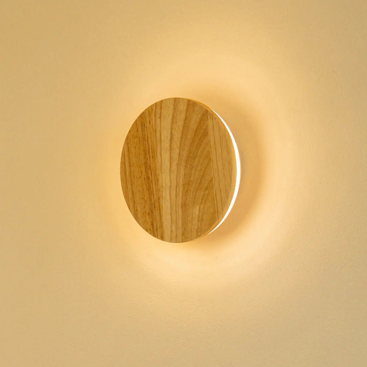 Lou Light Brown Cordless Wall Light – Rechargeable & Dimmable Touch Control – 2700K Warm Light - Tavellio