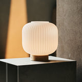 Lyla Lichtbruin Unieke Oplaadbare Lamp - Matglas & Houten Lampvoet, Dimbaar, 3 Lichtstanden