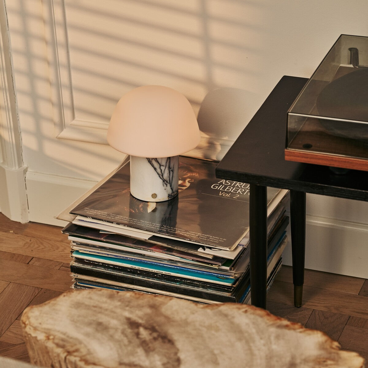 Maes White – Lilac Marble Rechargeable Table Lamp | Elegant, Stylish & Functional