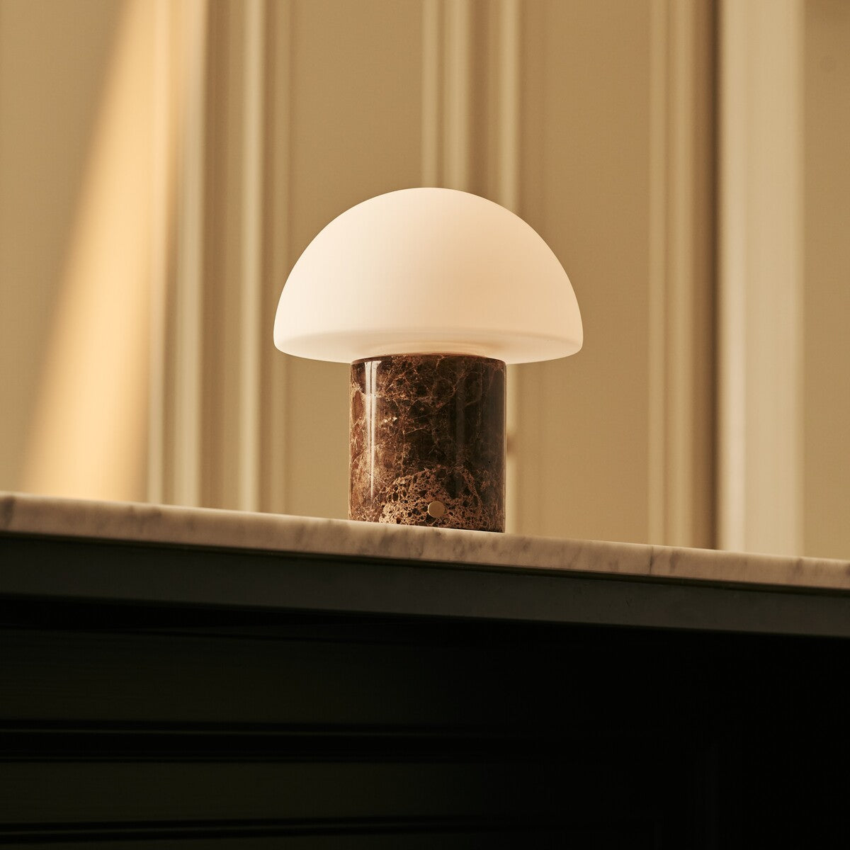 Maris Brown – Marble Emperador Dark Rechargeable Table Lamp | Classic, 3 Light Colors & Dimming Function