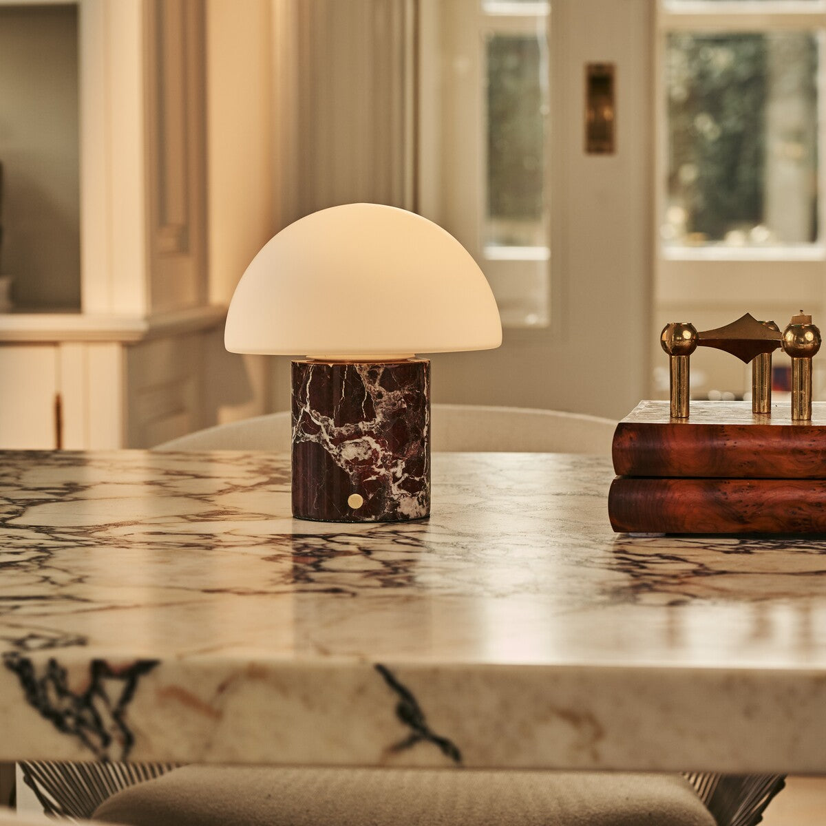 Maris Red – Marble Rosso Levanto Rechargeable Table Lamp | Classic, 3 Light Colors & Dimming Function
