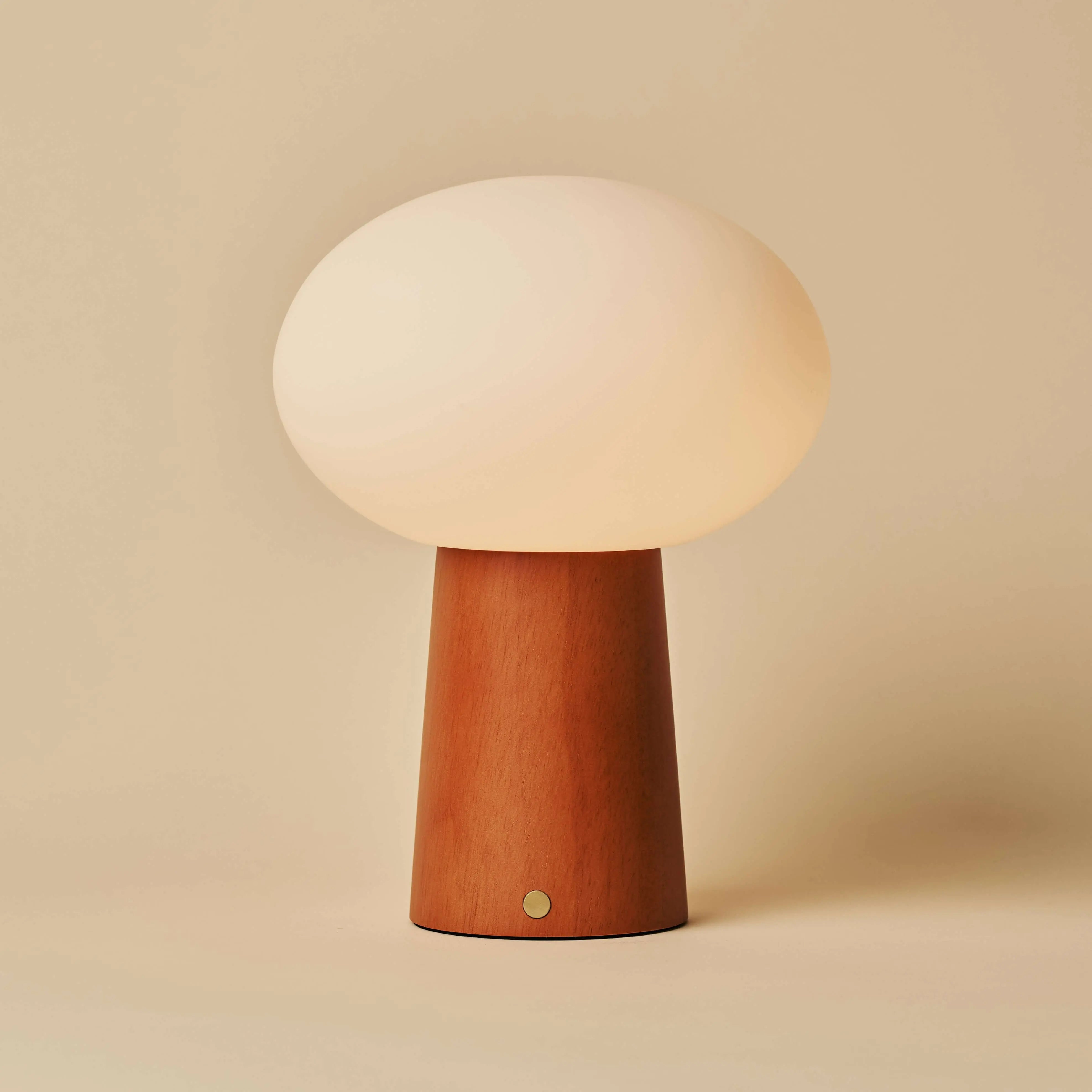 Max Chestnut Wooden Cordless and Rechargeable Lamp – Eco-Friendly Design