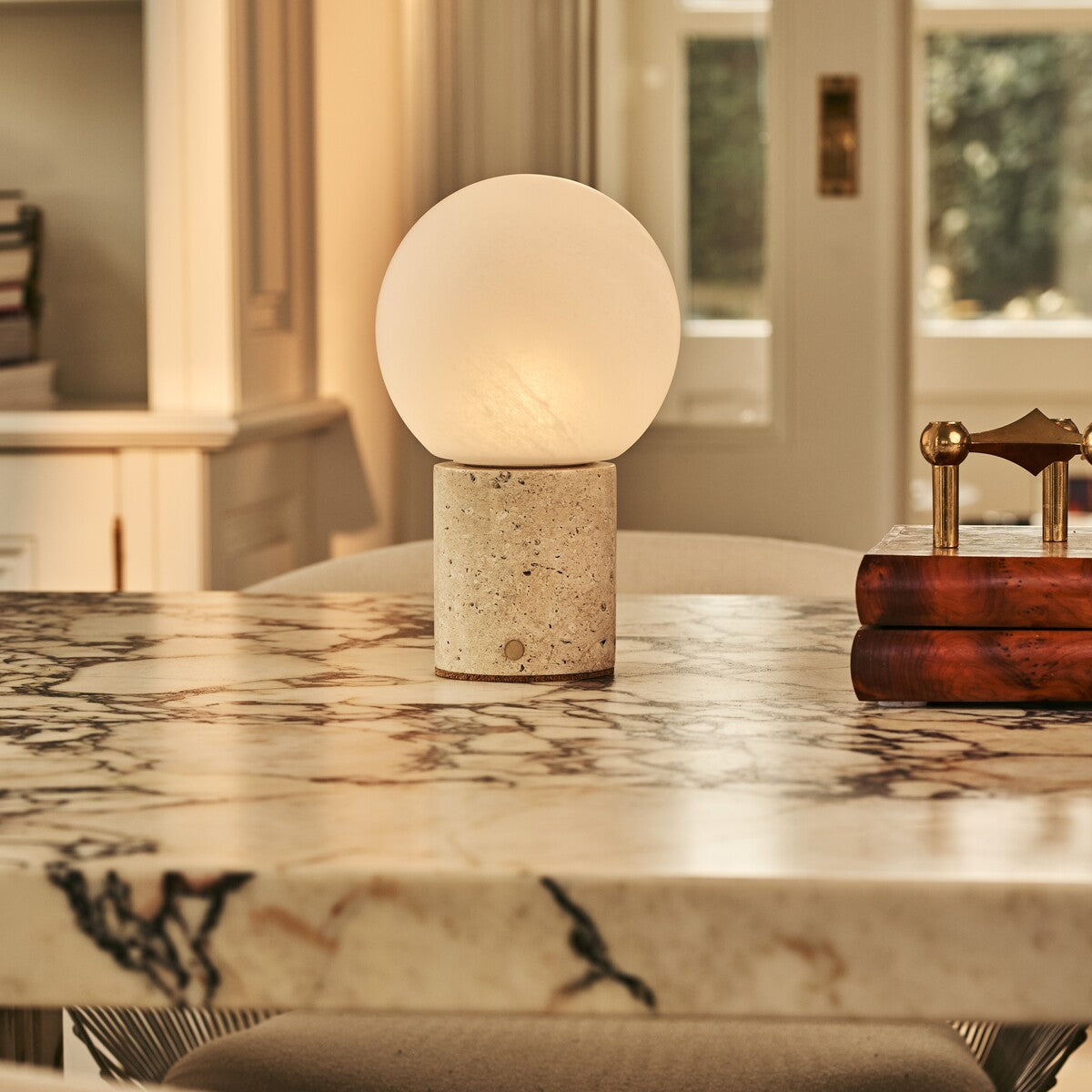 Metsu Beige – Travertino Classico Travertine Rechargeable Table Lamp | Authentic, Dimmable & Up to 100 Hours of Light