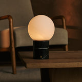 Metsu Schwarz – Nero Marquina Marmor Wiederaufladbare Tischlampe 