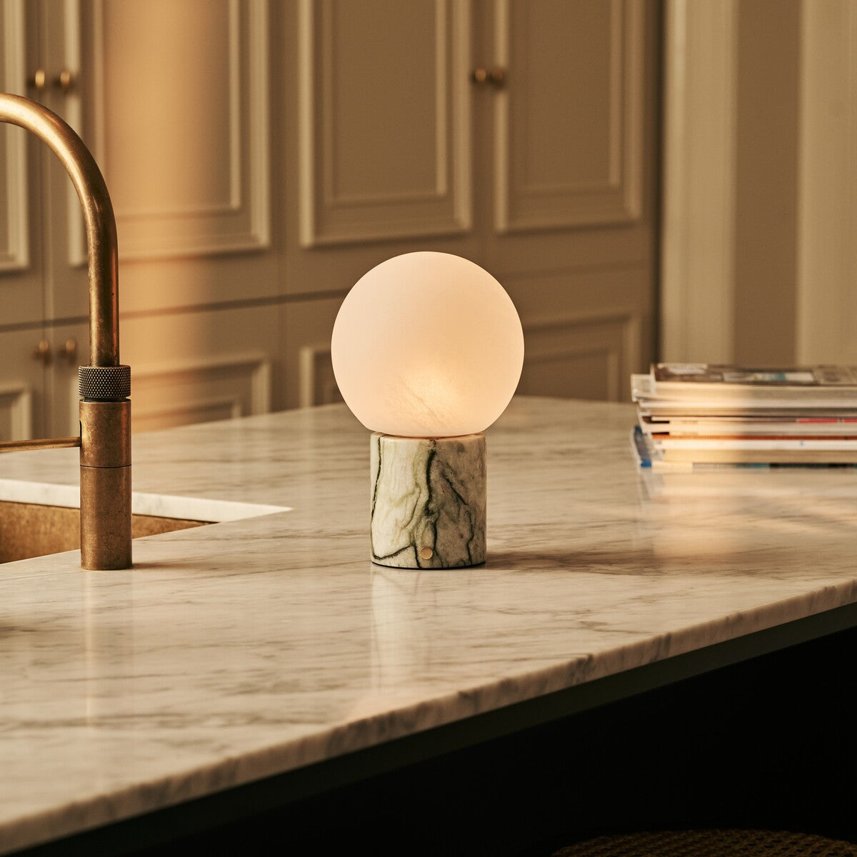Metsu Green – Ice Green Marble Rechargeable Table Lamp | Authentic, Dimmable & Up to 100 Hours of Light
