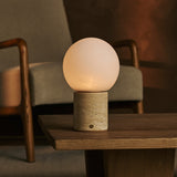 Metsu Beige – Travertin Wiederaufladbare Tischlampe 