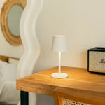 James White Rechargeable Table Lamp – Cordless, Dimmable & Elegant Tavellio