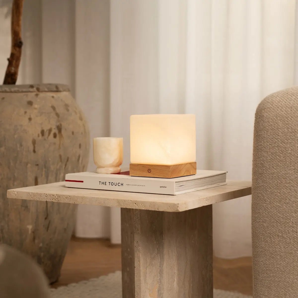 Yce Light Brown Cordless Wooden Lamp with Frozen Glass – Rechargeable, Dimmable, 100-Hour Battery Tavellio