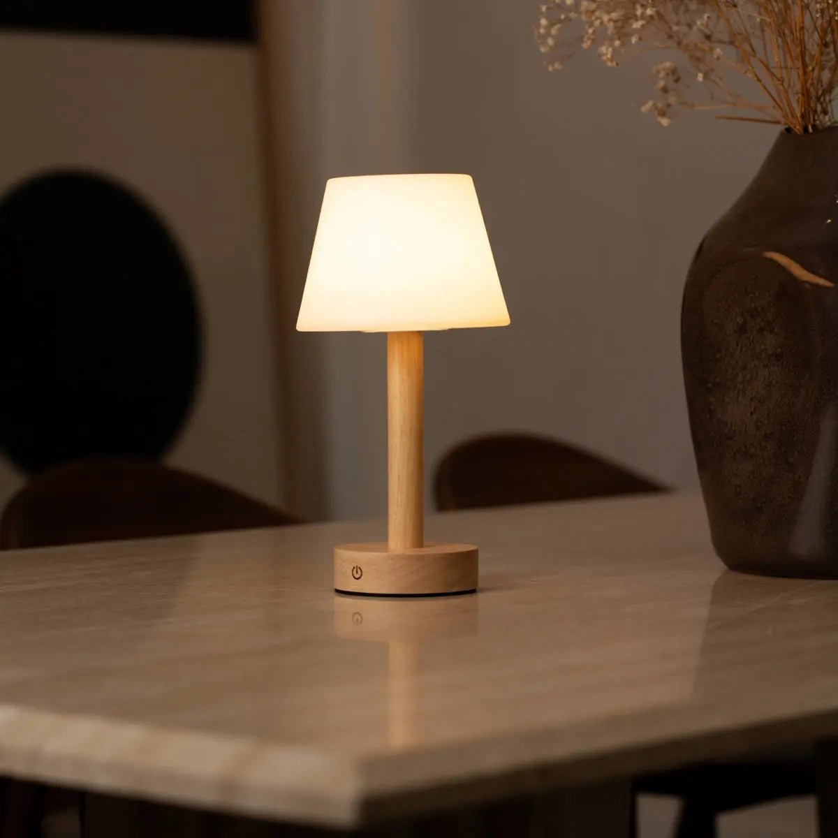 Zoë Light Brown Wooden Rechargeable Table Lamp | Dimmable, USB-C, 80-Hour Battery Tavellio
