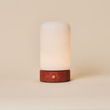 Tafellamp oplaadbaar Noé Red Travertine, albasten kap met rood-terracotta travertine voet