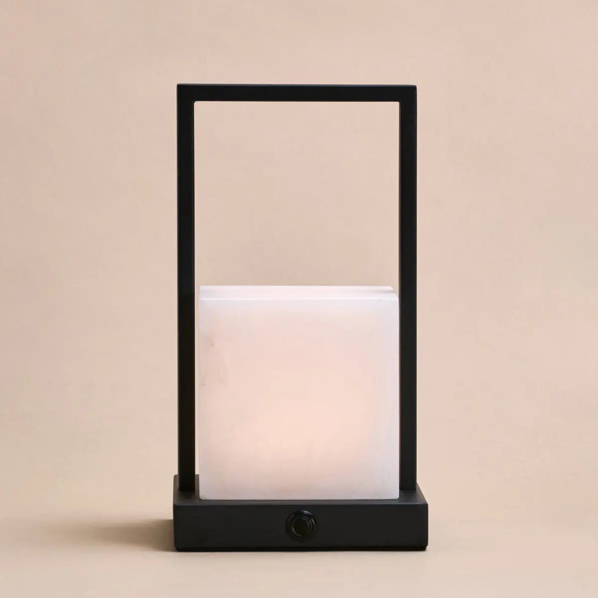 Nola Rechargeable Table Lamp Made of Alabaster l Three Light Modes & Rechargeable Tavellio