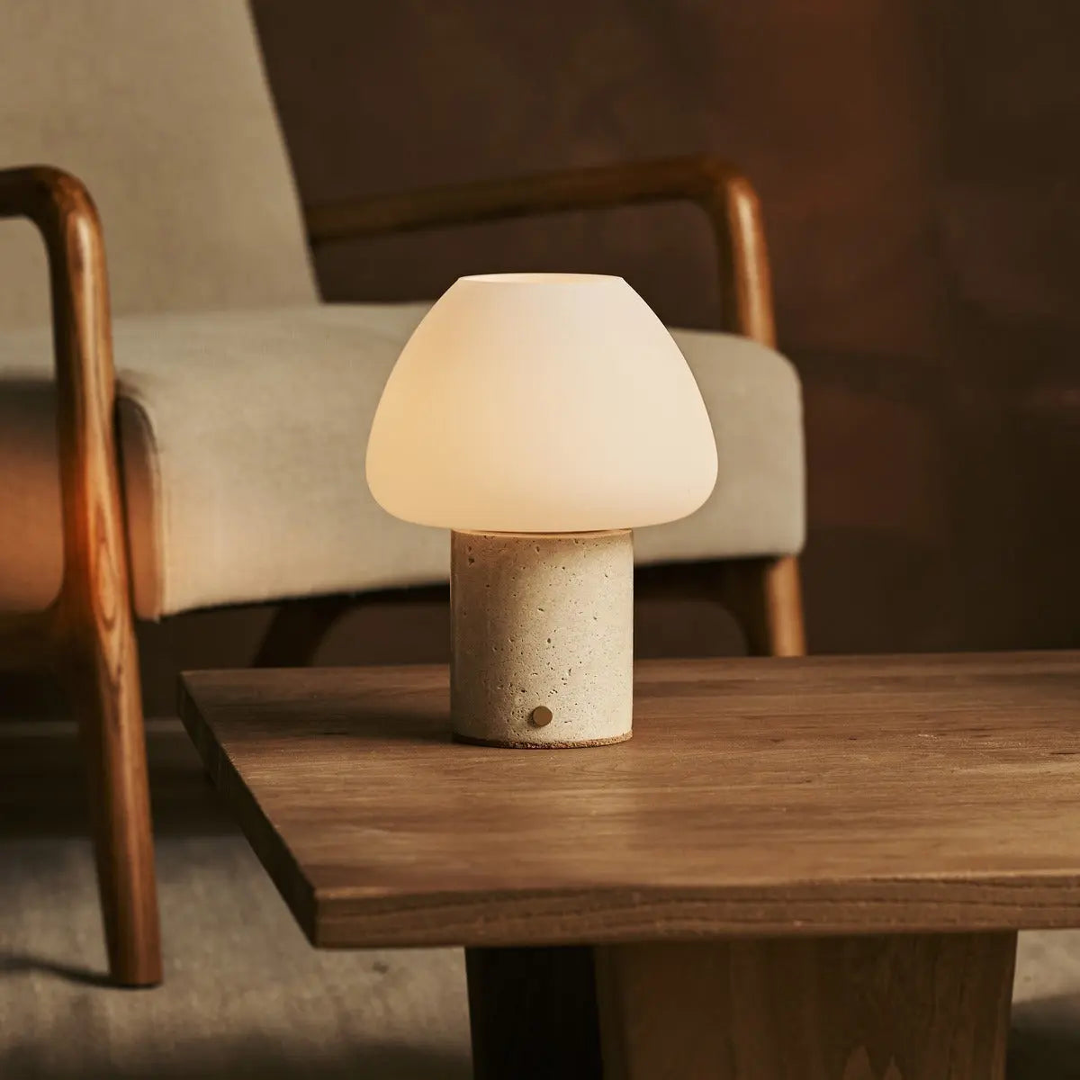 Ostade Beige / Travertino Classico – Unique Travertine Rechargeable Table Lamp with 3 Light Colors & Dimming Function