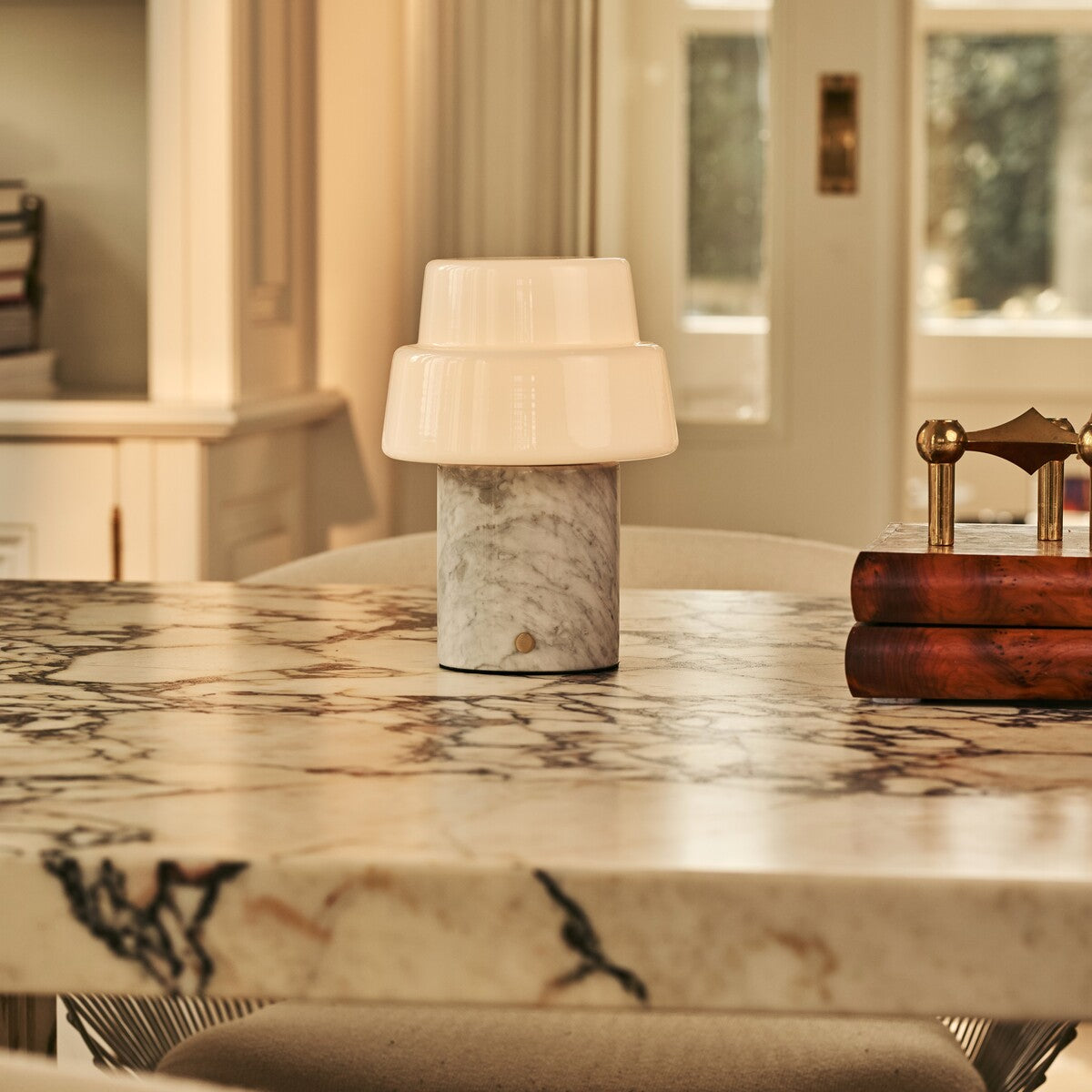 Pissarro White – Bianco Statuarietto Marble Rechargeable Table Lamp | Versatile, Dimmable & 3 Light Modes