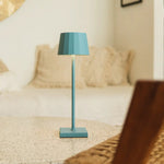 William Amsterdams Blue Rechargeable Iron Table Lamp – Dimmable, 120-Hour Battery, USB-C Tavellio