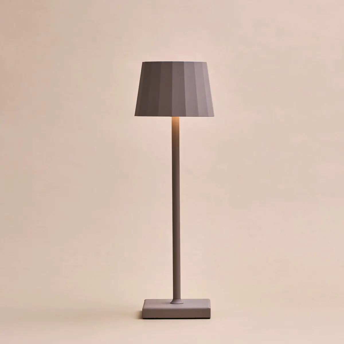 Wouter Koala Brown Rechargeable Table Lamp – Wireless Charging, Dimmable, 120-Hour Battery Life