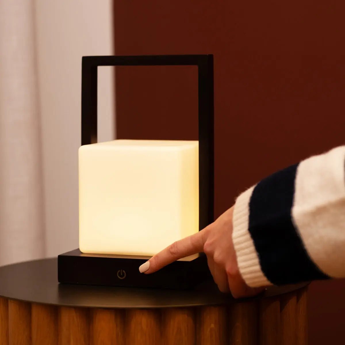 Noah Dark Brown Wooden Rechargeable Table Lamp With Glass and Wooden Handle Tavellio