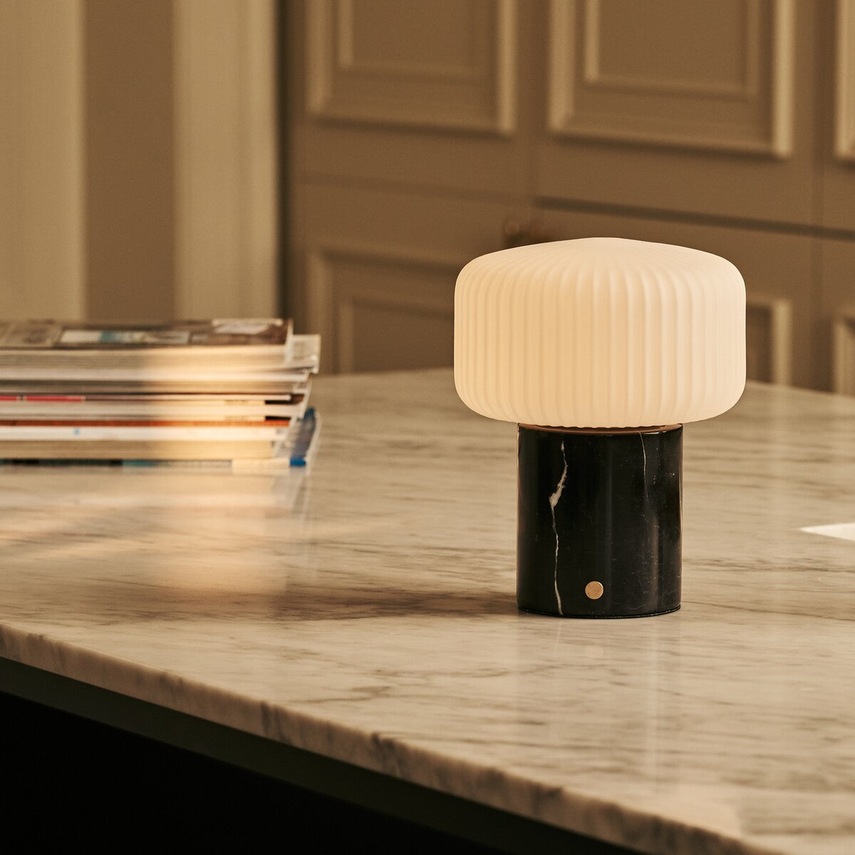 Renoir Black – Nero Marquina Marble Rechargeable Table Lamp | Cordless, Dimmable & Up to 100 Hours of Light
