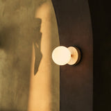 Richella Light Brown Wooden & Glass Wall Light – Rechargeable & Cordless Tavellio
