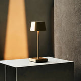 Sarphati Mini Gold Cordless Table Lamp Perfect for Hospitality Industry – Wireless Rechargeable via Charging Station, Dimmable Lamp & 3 Light Modes Tavellio