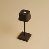 Sarphati Mini Mocha Brown Cordless Table Lamp Perfect for Hospitality Industry – Wireless Rechargeable via Charging Station, Dimmable Lamp & 3 Light Modes Tavellio