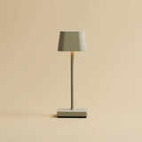 Sarphati Mini Shadow Grey Cordless Table Lamp Perfect for Hospitality Industry – Wireless Rechargeable via Charging Station, Dimmable Lamp & 3 Light Modes Tavellio