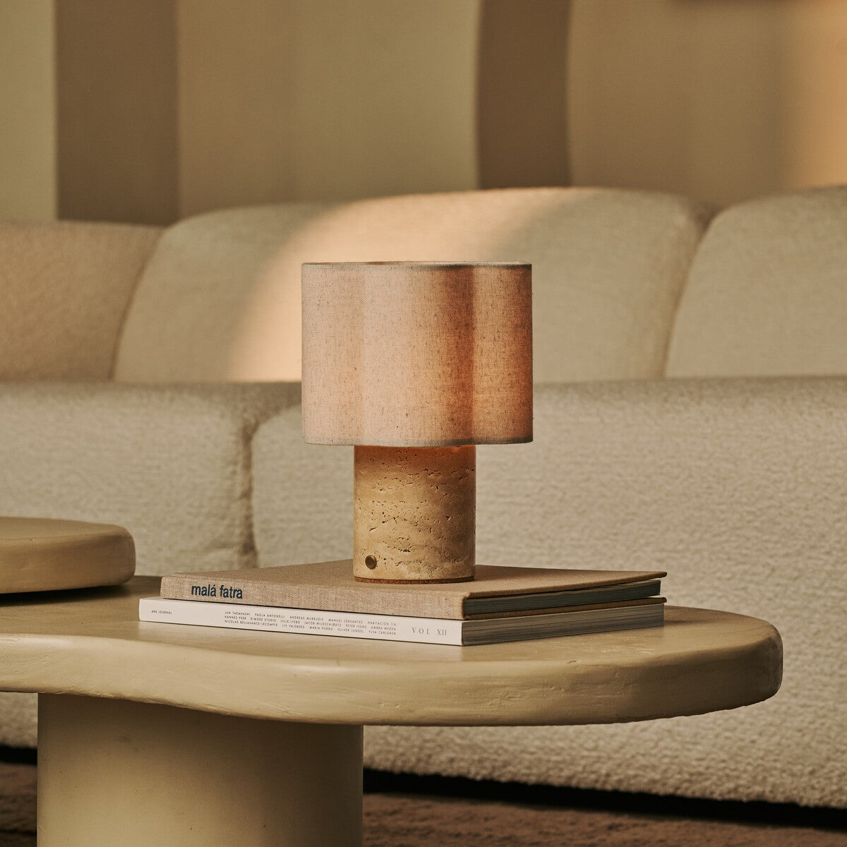 Sisley Beige, Akku-Tischleuchte Travertin