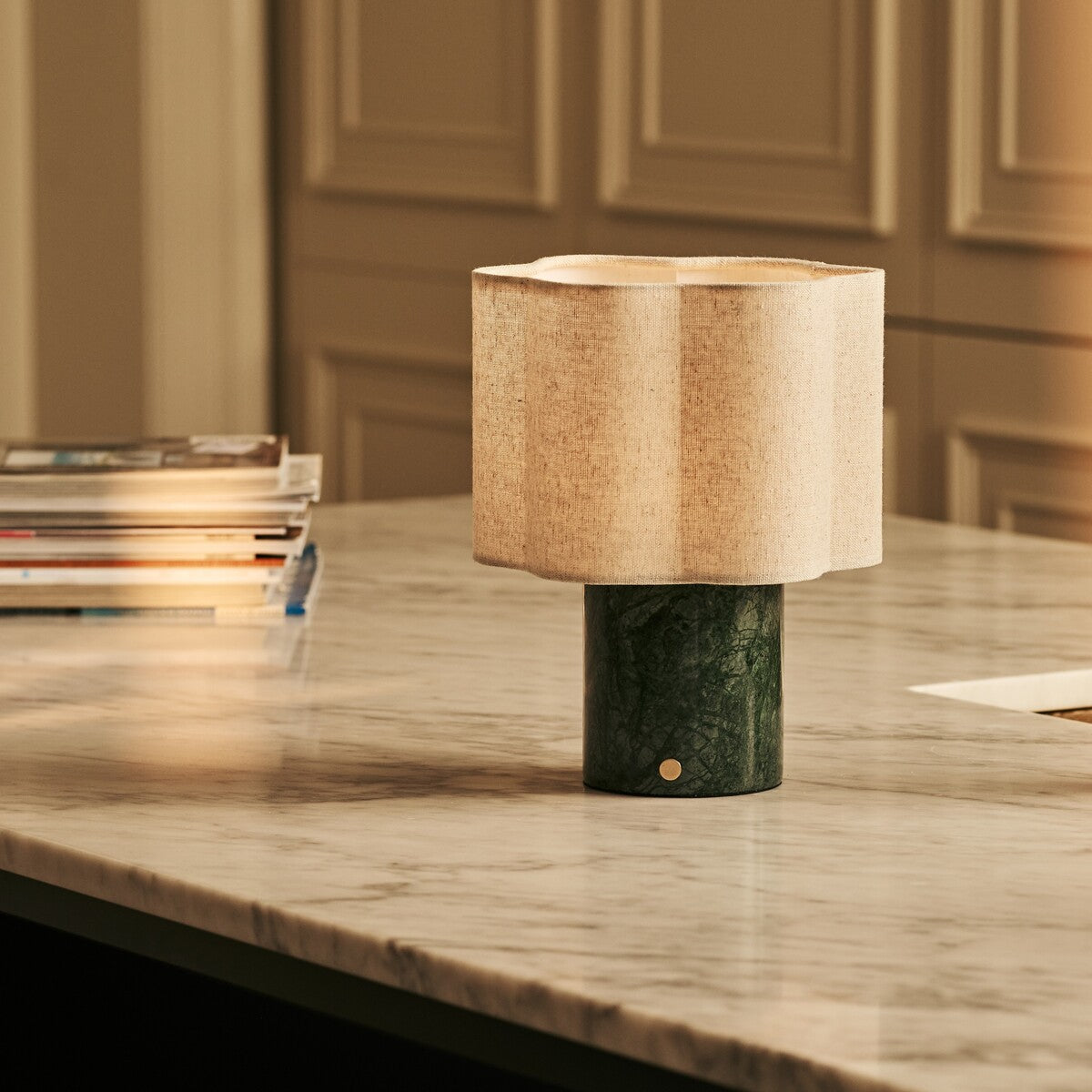 Tavellio-Rijks-collection-Marble-Rechargeable-Lamps_fdde3c95-ca4e-41b3-81ae-1932c3bab679