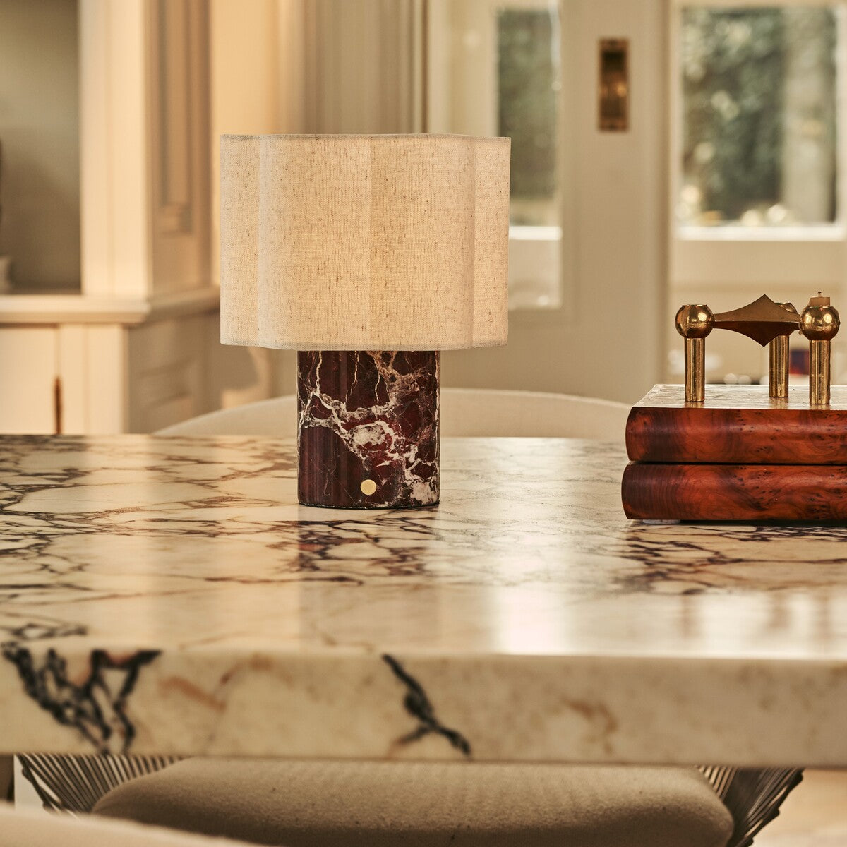Sisley Red – Rosso Levanto Marble Rechargeable Table Lamp | Cordless, Up to 100 Hours & Linen Blend
