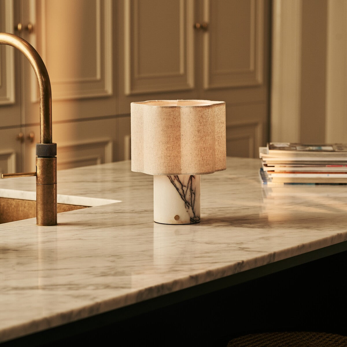 Sisley White – Lilac Marble Rechargeable Table Lamp | Cordless, Up to 100 Hours & Linen Blend
