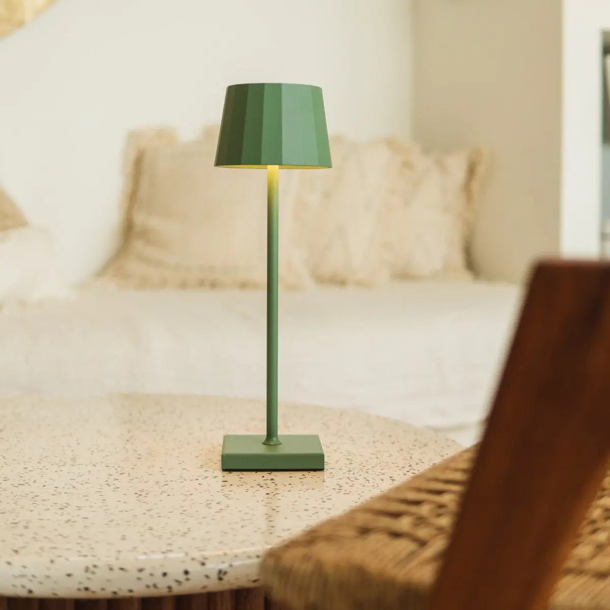 William Sage Green Rechargeable Table Lamp – USB-C, Dimmable, 120-Hour Battery Tavellio