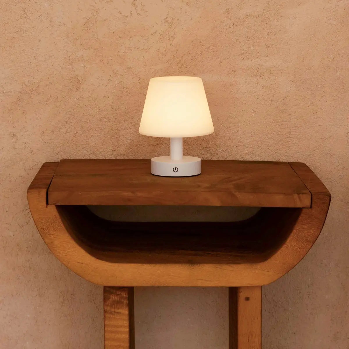 Teddy White Wooden Rechargeable Table Lamp – Dimmable, USB-C, 80-Hour Battery Tavellio