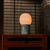 Sol Medium Ice Green Marbre & Albâtre Lampe de table rechargeable