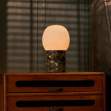Sol Medium Emperador Dark Marbre & Albâtre Lampe de table rechargeable