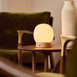 Sol Small Lichtbruin Houten en Albast Oplaadbare Tafellamp