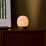 Sol Petit brun foncé lampe de table rechargeable en albâtre