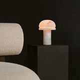 Leonardo Stylish Alabaster Lamp – Elegant Lighting for Your Home Tavellio