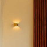Tess Gold Rechargeable Wall Lamp – Motion sensor, 20 Different Light Modes, Dimmable, Magnetic Suspension System Lamp & Including Remote Control Tavellio