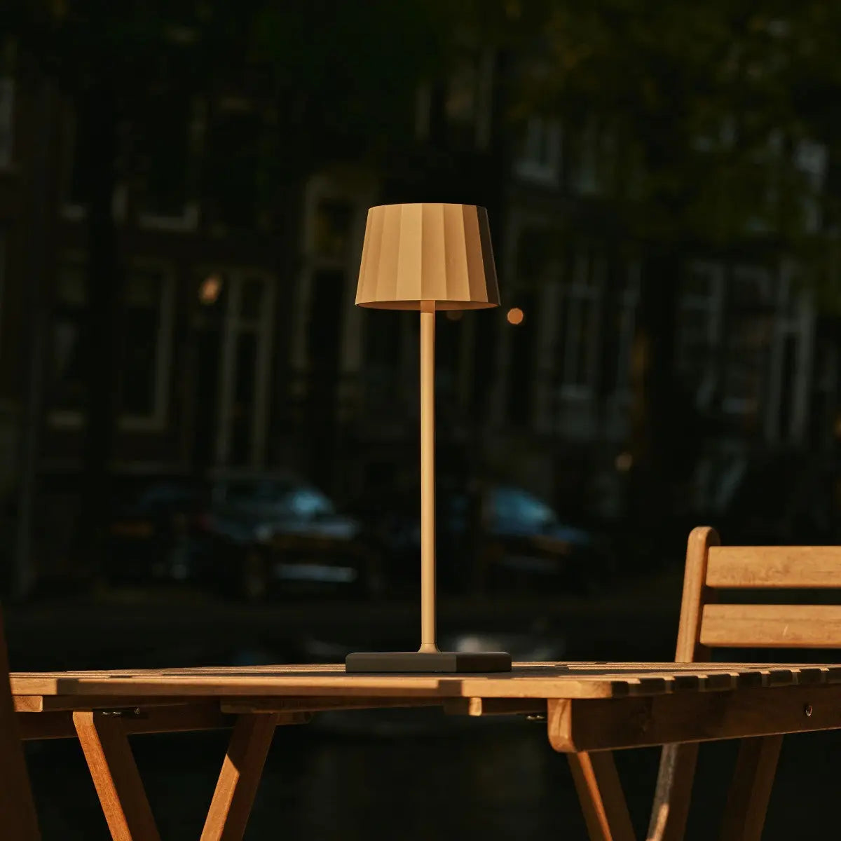 Wouter Koala Brown Rechargeable Table Lamp – Wireless Charging, Dimmable, 120-Hour Battery Life