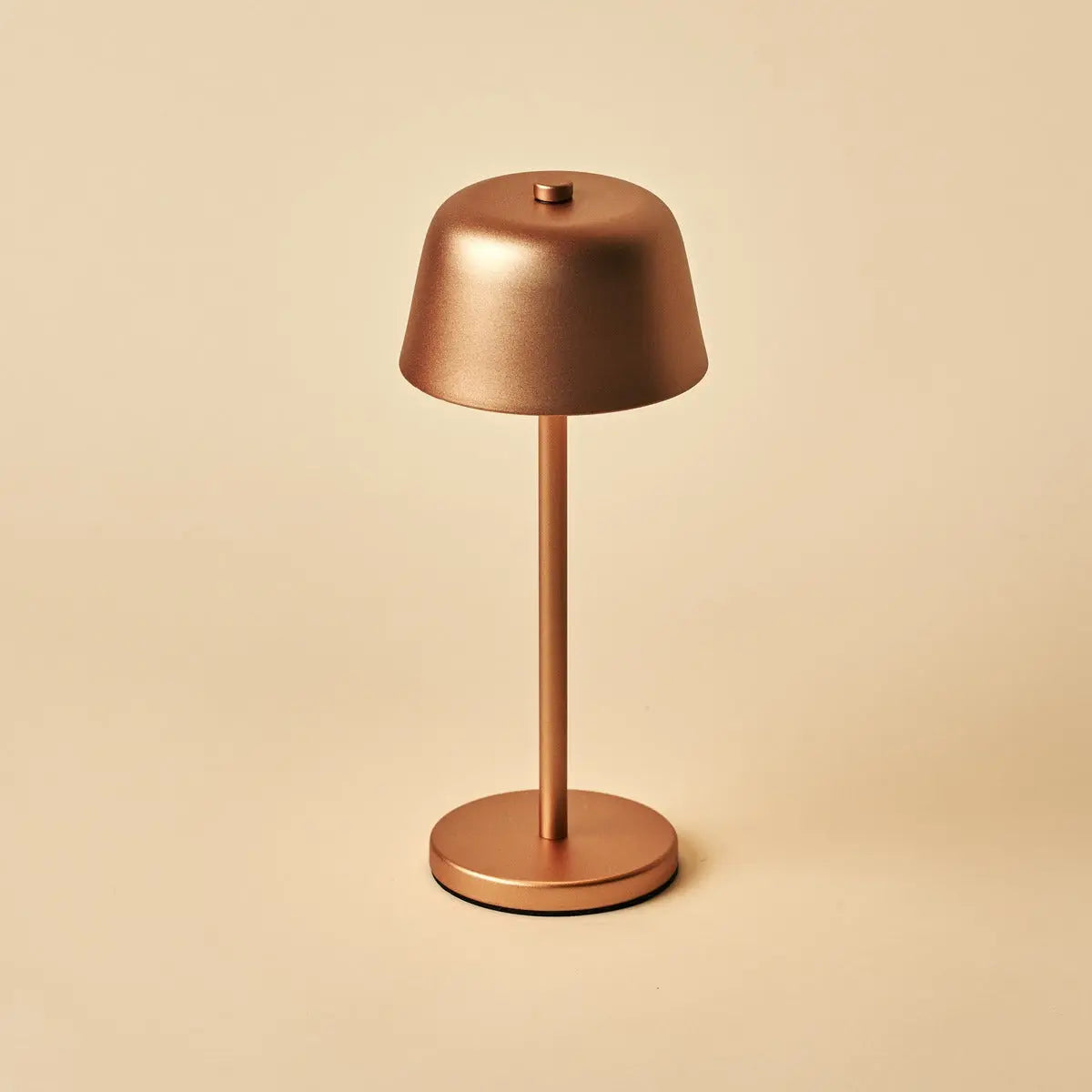 Anton Copper Rechargeable Table Lamp | Stylish & Cordless Lighting Tavellio