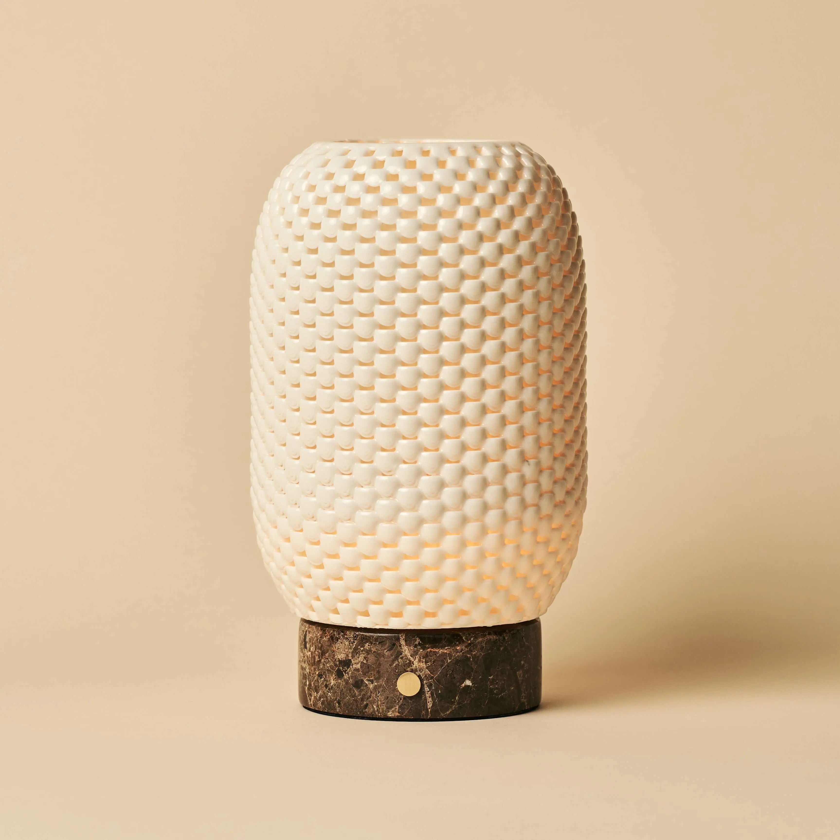 Aurora Marble Cordless Table Lamp in 3D-Printed Porcelain – Rechargeable, Dimmable & Up to 100 Hours of Light 