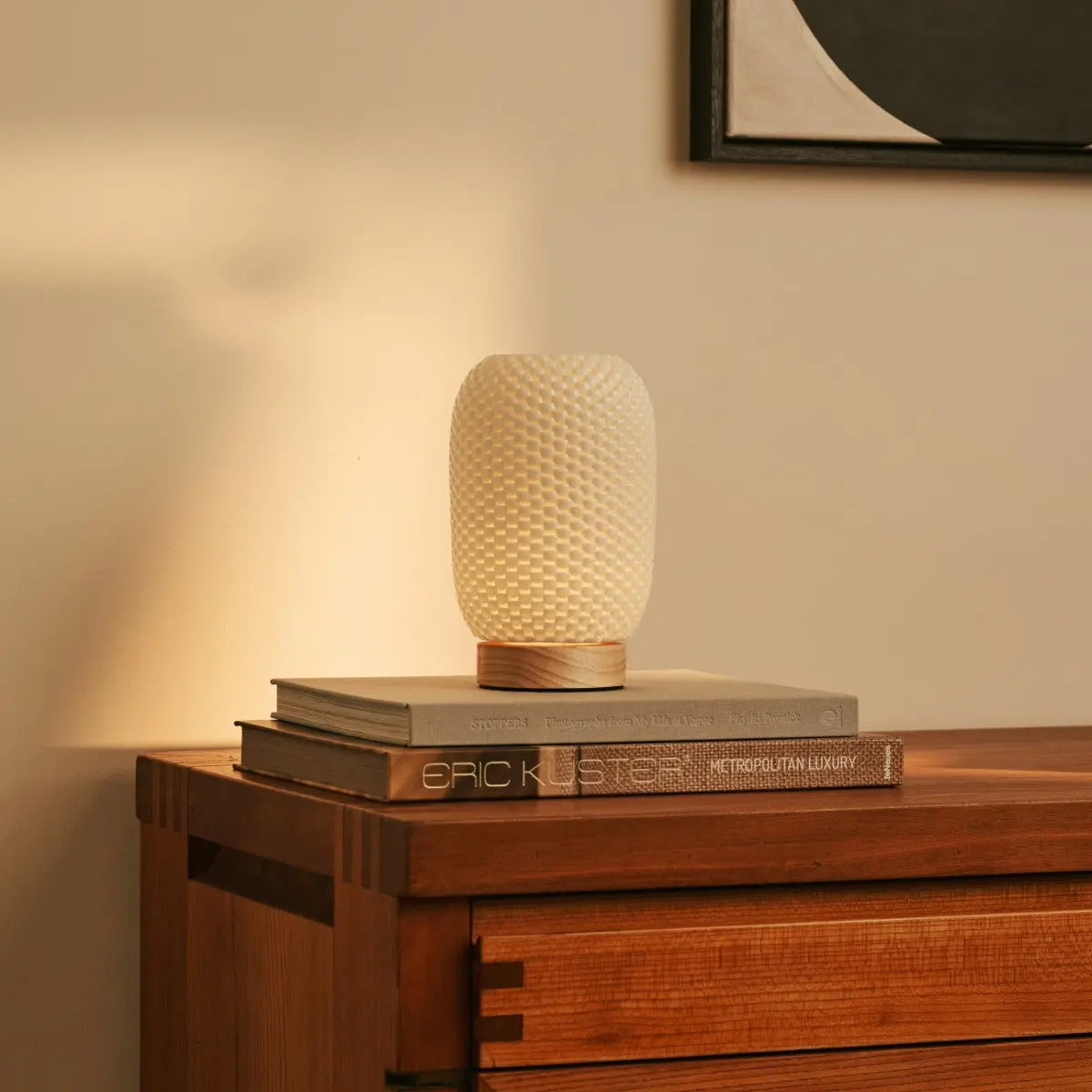 Aurora Light Brown Cordless Table Lamp in 3D-Printed Porcelain – Rechargeable, Dimmable & Up to 100 Hours of Light