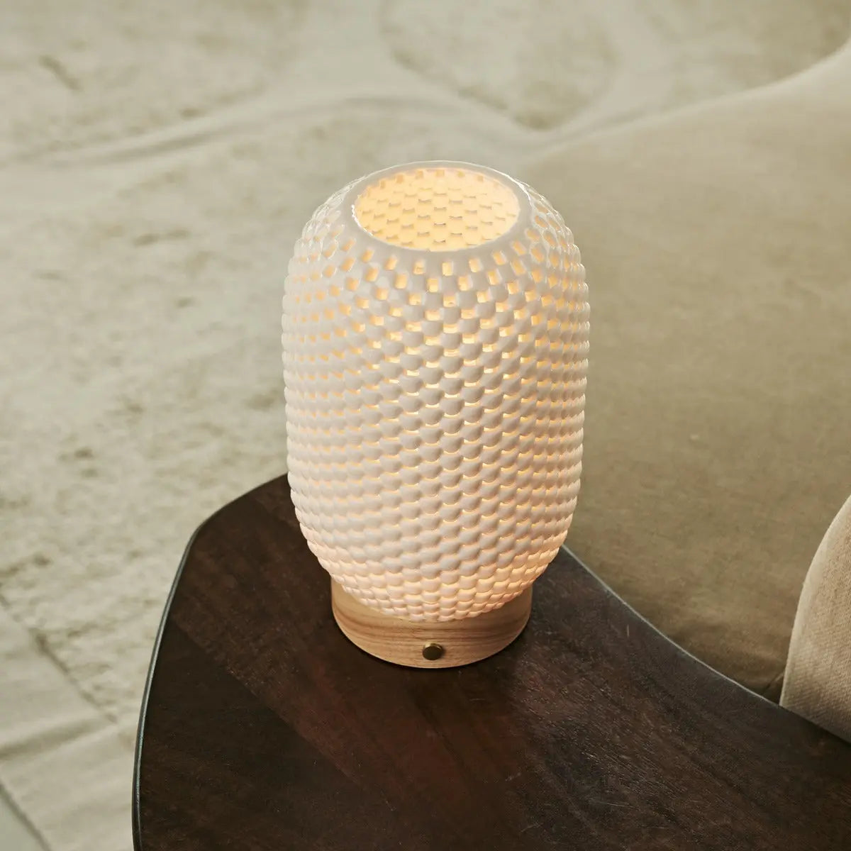 Aurora Light Brown Cordless Table Lamp in 3D-Printed Porcelain – Rechargeable, Dimmable & Up to 100 Hours of Light