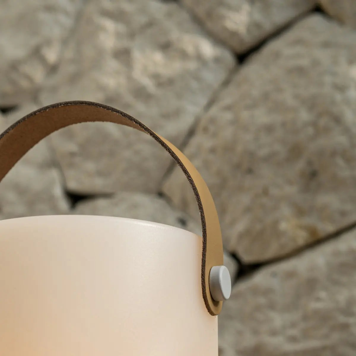 Avery Light Brown Rechargeable Table Lamp – Cordless, Dimmable & USB-C - Tavellio