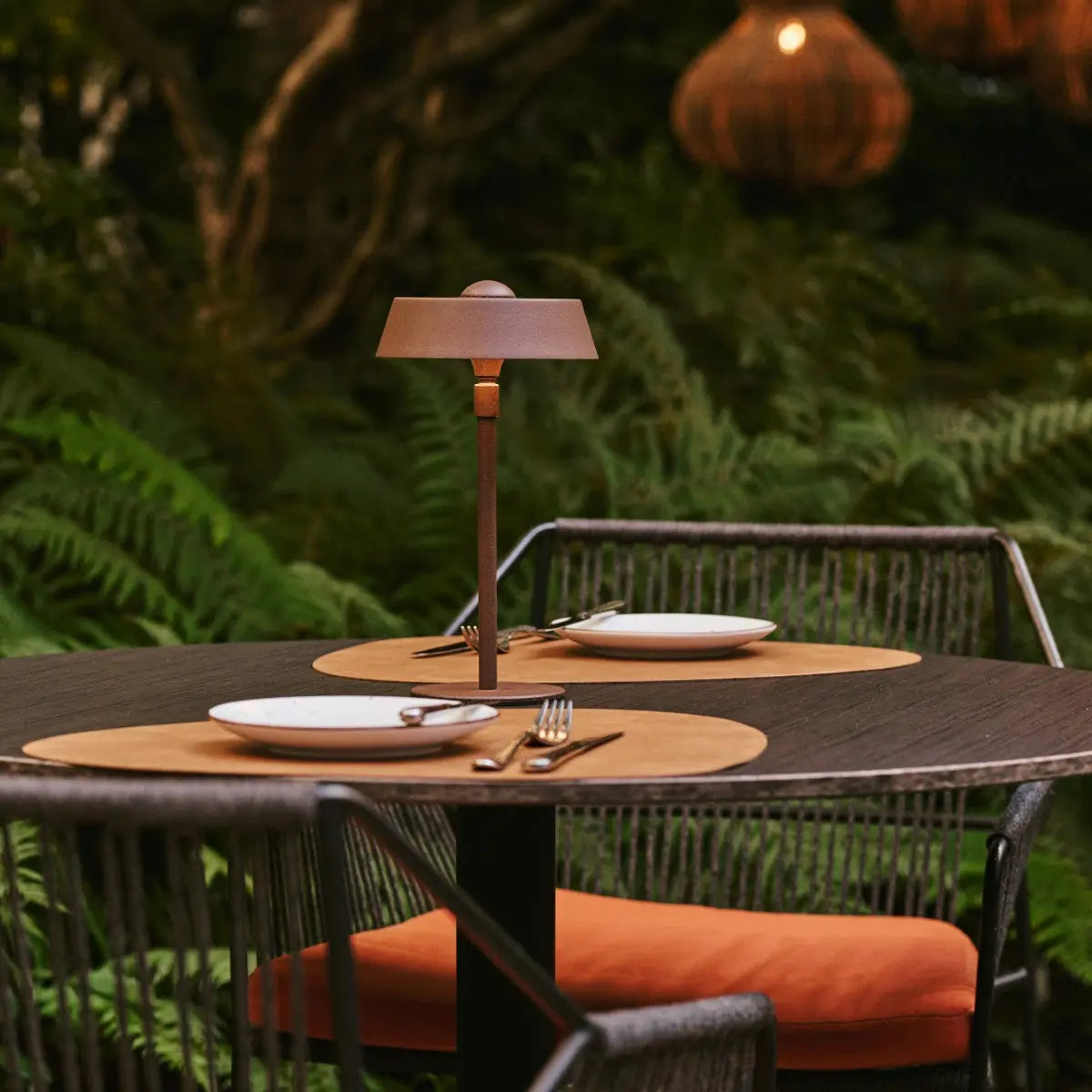 Luca Mocha Brown - USB Rechargeable Lamp l Minimalist, Playful & Dimmable