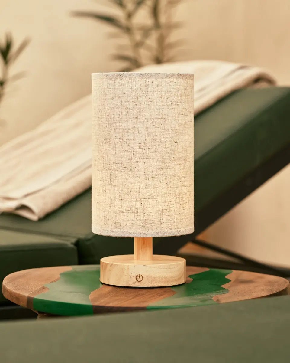 Ben Light Brown Wooden Dark Brown Table Lamp – Rechargeable, Dimmable, USB-C Powered Tavellio