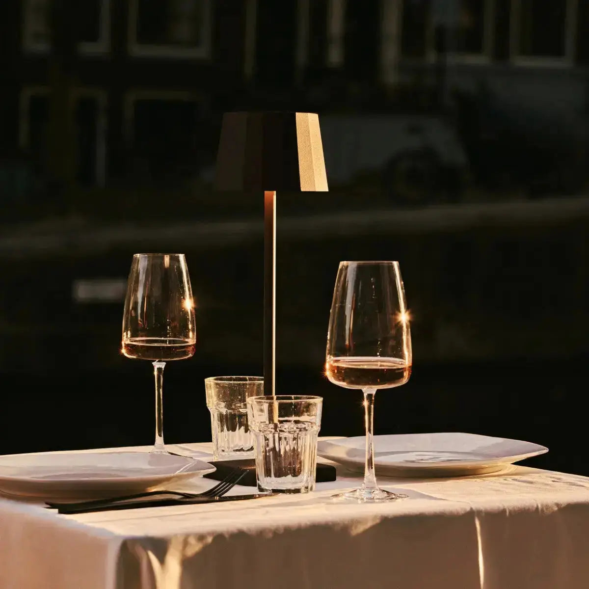 Wouter Mocha Brown Rechargeable Table Lamp – Wireless Charging, Dimmable, 120-Hour Battery Life