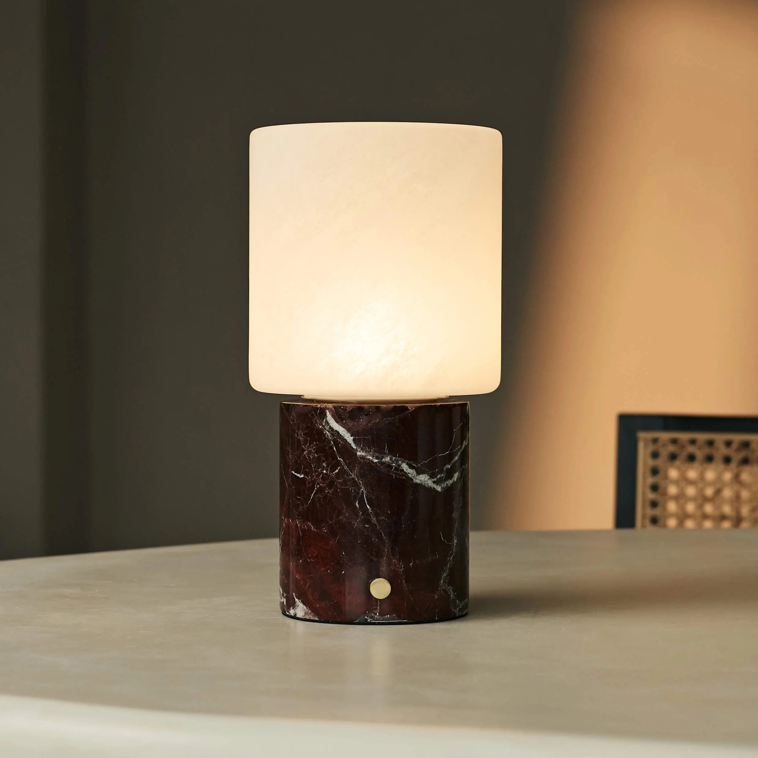 Cuyp Red / Rosso Levanto – Marble Rechargeable Table Lamp – Cordless, USB Rechargeable & Up to 100 Hours Runtime