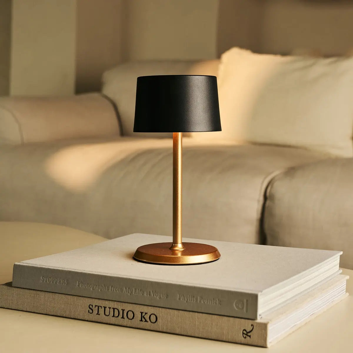 David Black & Gold Rechargeable Table Lamp 2 in 1 with Adjustable Height – Dimmable & Cordless with 120 Hours Battery