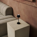 De Pijp Mini Midnight Black Rechargeable Table Lamp – Wireless Charging, Dimmable Lamp & 3 Light Colors Tavellio